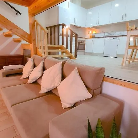 Mezzanine 4 Apartman Faro
