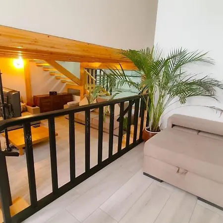 Mezzanine 4 Faro