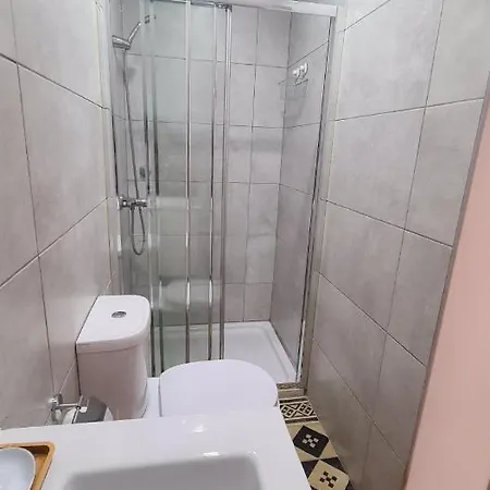 Mezzanine 4 Apartman *